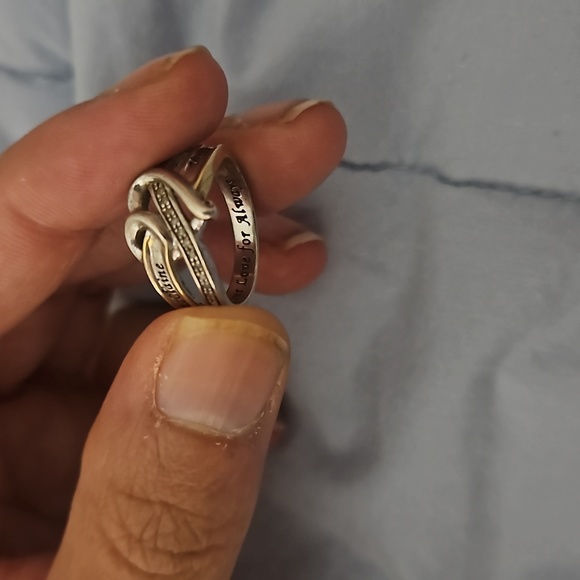 Ribbon Heart Ring - Picture 4 of 5